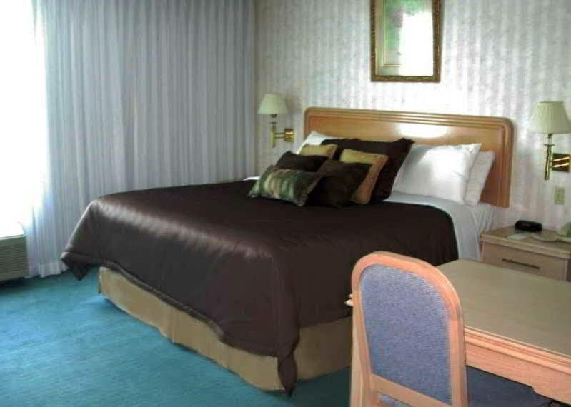 Rodeway Inn Fallsview Niagara Falls Exterior photo